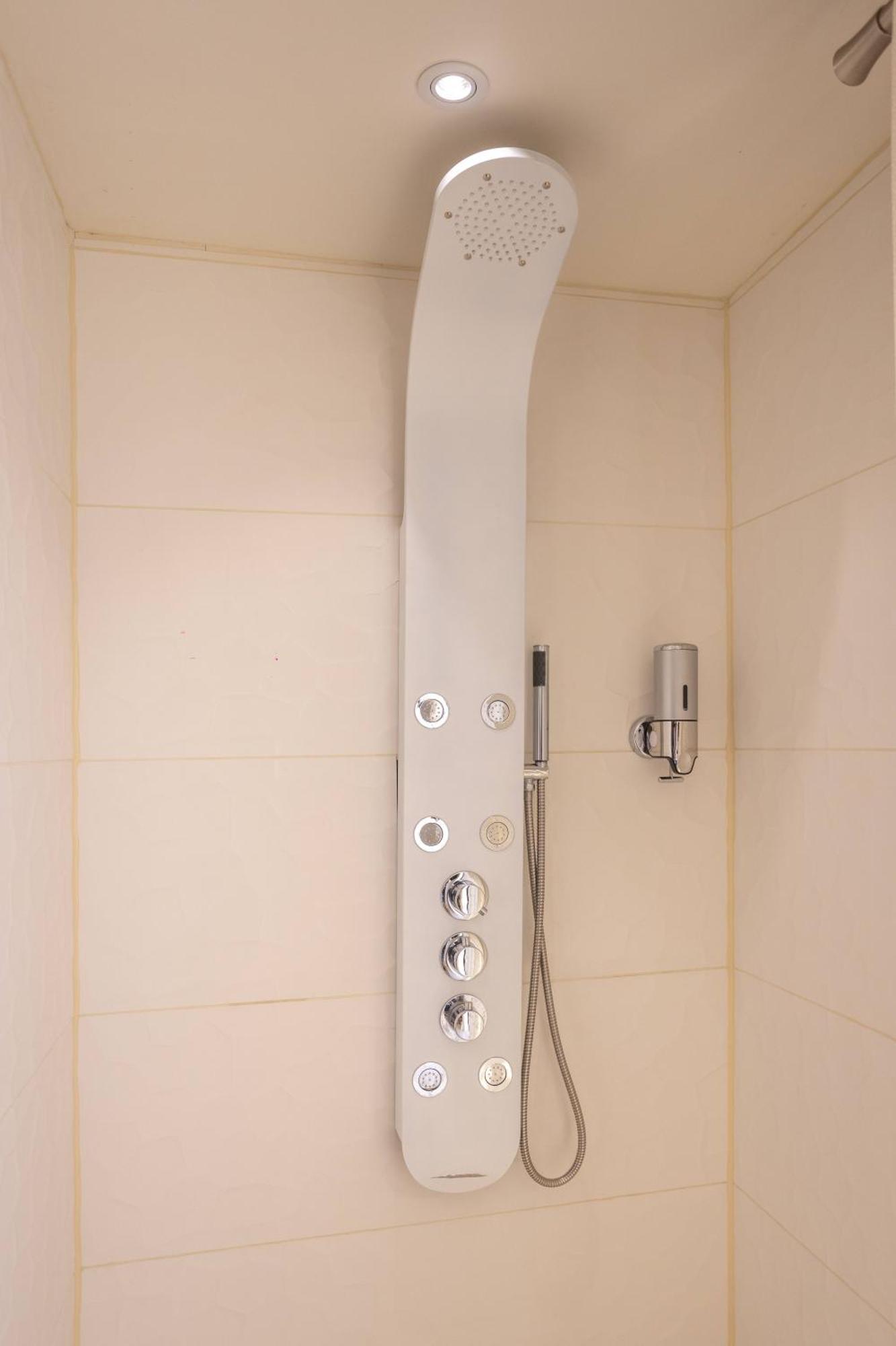 Les Suites Love 3 Spa Vue Mer Piscine Marsiglia Esterno foto