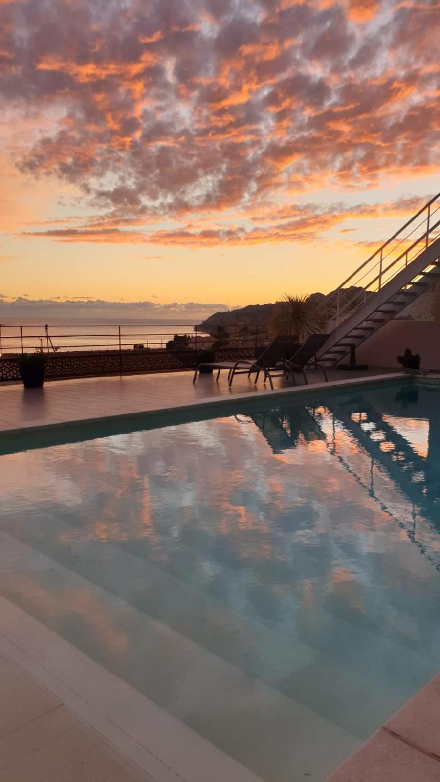 Les Suites Love 3 Spa Vue Mer Piscine Marsiglia Esterno foto